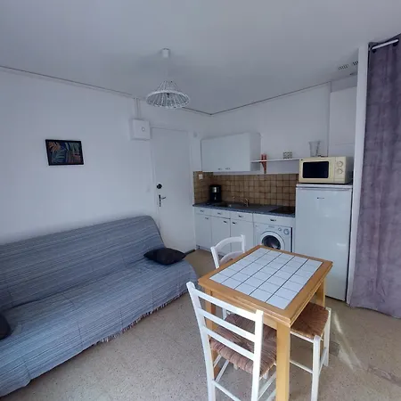 Apartment 1mn De La *